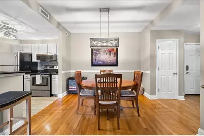 1074 Peachtree Walk NE #B401, Atlanta, GA 30309 - Photo 13