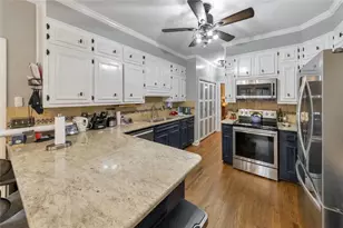 573 N Palisades Cir SE, Marietta, GA 30067 - Photo 3