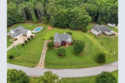 115 Sweetwater, Social Circle, GA 30025 - Photo 5
