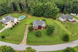 115 Sweetwater, Social Circle, GA 30025 - Photo 5
