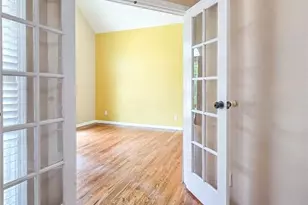 1475 Barrett Pl Ln, Lawrenceville, GA 30043 - Photo 9