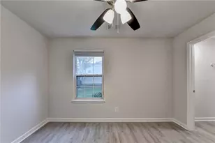 437 Crested View Dr, Loganville, GA 30052 - Photo 5