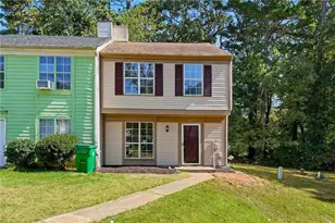 5651 Wells Cir, Stone Mountain, GA 30087 - Photo 3