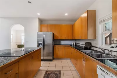 1366 Brookhaven Village Circle NE, Brookhaven, GA 30319 - Photo 13