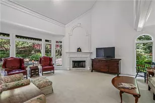 5298 Brookelake Dr, Dunwoody, GA 30338 - Photo 5