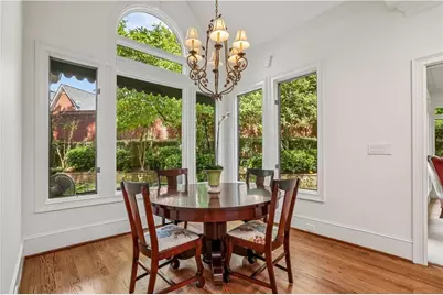 5298 Brookelake Drive, Dunwoody, GA 30338 - Photo 11