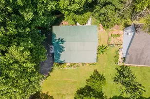 2590 Valient Dr, Cumming, GA 30041 - Photo 37