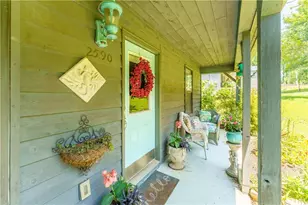 2590 Valient Dr, Cumming, GA 30041 - Photo 5