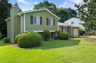 10455 Worthington Hills Manor, Roswell, GA 30076 - Photo 3