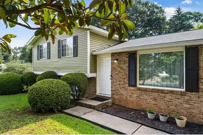 10455 Worthington Hills Manor, Roswell, GA 30076 - Photo 5