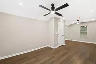 4210 Rockbridge Rd, Stone Mountain, GA 30083 - Photo 21
