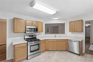7035 Crossview Dr, Cumming, GA 30041 - Photo 15