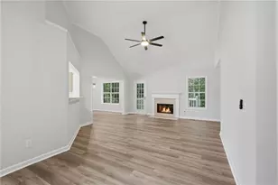 7035 Crossview Dr, Cumming, GA 30041 - Photo 9
