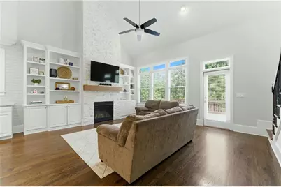 3573 Brookleigh Lane NE, Atlanta, GA 30319 - Photo 5