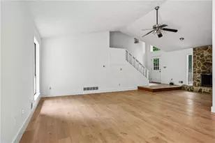 2550 Big Oaks Dr SW, Marietta, GA 30064 - Photo 13