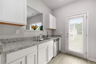 6907 Rogers Point, Lithonia, GA 30058 - Photo 13