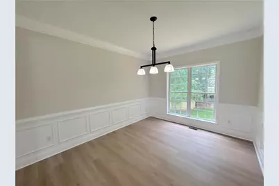 1718 Hampton Chase Circle, Lawrenceville, GA 30043 - Photo 9