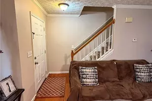 1110 Meadow Walk Ave, Lawrenceville, GA 30044 - Photo 17