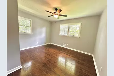 210 Suburban Drive NE, Kennesaw, GA 30144 - Photo 19