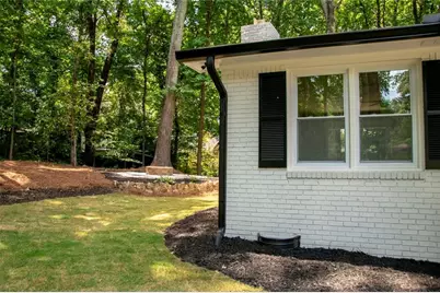 5545 Crestview Drive, Acworth, GA 30102 - Photo 5