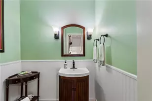 3685 Peachtree Rd NE, Atlanta, GA 30319 - Photo 17