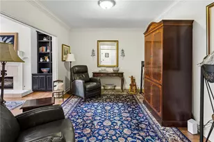 3685 Peachtree Rd NE, Atlanta, GA 30319 - Photo 9