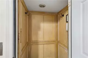 3685 Peachtree Rd NE, Atlanta, GA 30319 - Photo 41