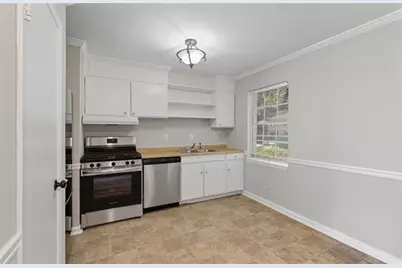 2427 Lawrenceville Highway #4, Decatur, GA 30033 - Photo 5