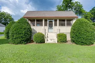 608 Church St, Buford, GA 30518 - Photo 1