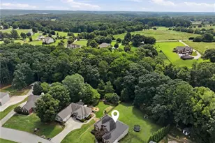 1825 Country Crest Way, Dacula, GA 30019 - Photo 5