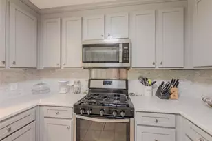 880 Virginia Ct SE, Conyers, GA 30094 - Photo 3