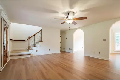 5485 Twin Oak Dr, Douglasville, GA 30135 - Photo 3
