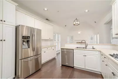 1233 Parkview Lane NW, Kennesaw, GA 30152 - Photo 3