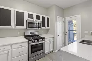 5667 Cascade Run SW, Atlanta, GA 30336 - Photo 9