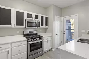5667 Cascade Run SW, Atlanta, GA 30336 - Photo 9