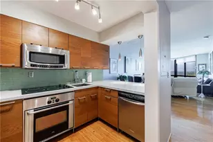 2870 Pharr Ct South NW, Atlanta, GA 30305 - Photo 3