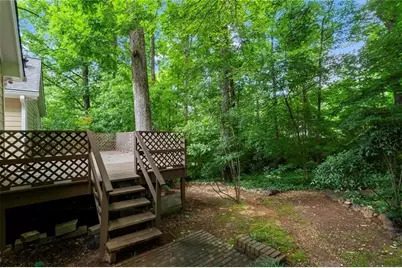 1052 Evelyn Lane SW, Lilburn, GA 30047 - Photo 27