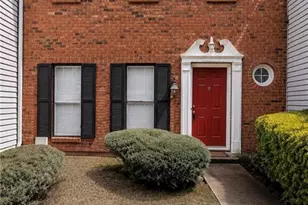 2390 Newport Landing, Alpharetta, GA 30009 - Photo 1