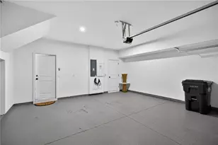 1445 Creekside Circle, Atlanta, GA 30318 - Photo 33