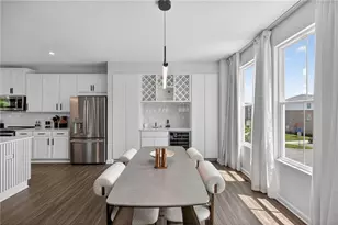 1445 Creekside Circle, Atlanta, GA 30318 - Photo 5