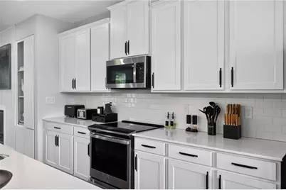 1445 Creekside Circle, Atlanta, GA 30318 - Photo 11