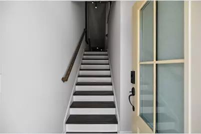 1445 Creekside Circle, Atlanta, GA 30318 - Photo 3