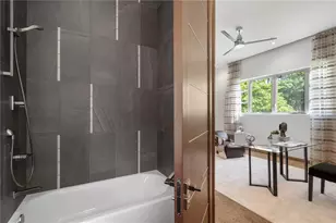 754 Burke Rd NE, Atlanta, GA 30305 - Photo 21