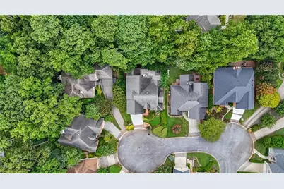 1696 Harts Run, Atlanta, GA 30341 - Photo 5