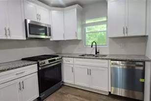 2410 Macon Dr SW, Atlanta, GA 30315 - Photo 7