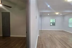 2410 Macon Dr SW, Atlanta, GA 30315 - Photo 13