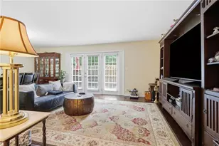 2524 Bradford Square NE, Atlanta, GA 30345 - Photo 9