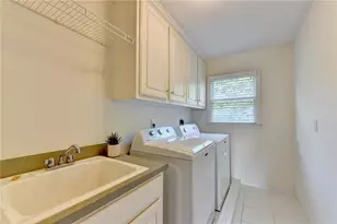 9555 Stoney Ridge Ln, Johns Creek, GA 30022 - Photo 39