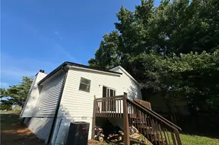 2120 Pinetree Dr, Cumming, GA 30041 - Photo 15