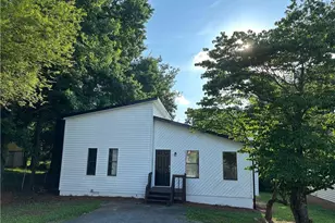 2120 Pinetree Dr, Cumming, GA 30041 - Photo 3